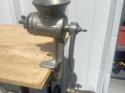 Vintage Universal No. 2 Clamp-On Manual Meat Grinder - L.T. & Co. New Britain, Conn. USA