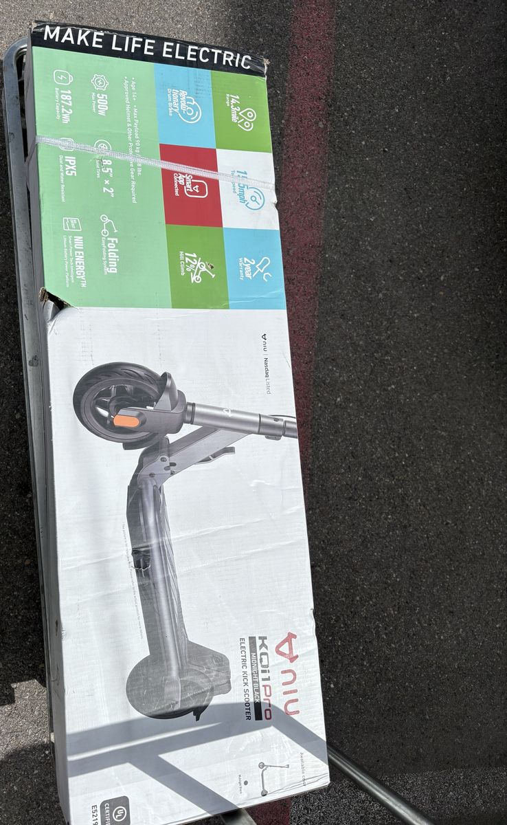 NIU KQi1 Pro Electric Kick Scooter - Foldable, Fast 15MPH, 15.5mi Range - Black (New, Open Box)