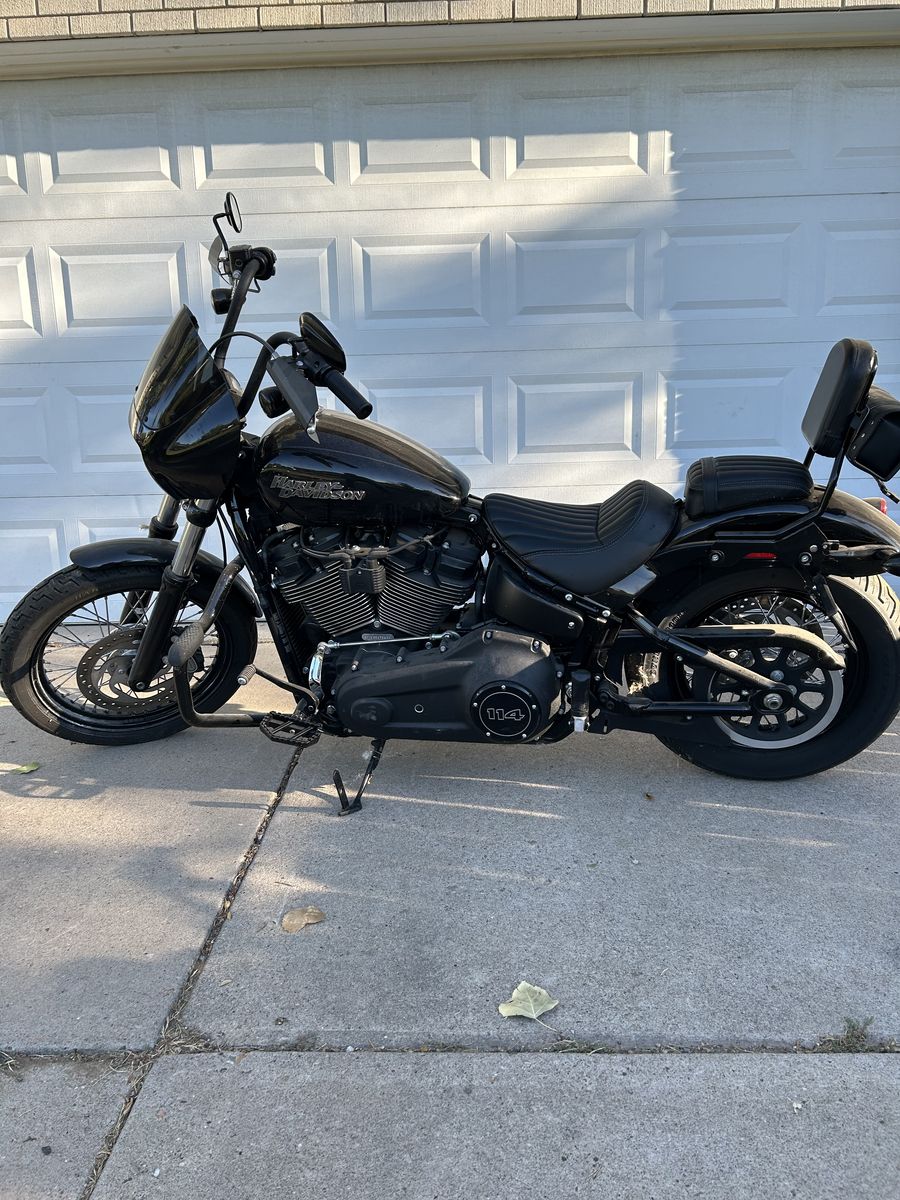 2021 Harley Street Bob