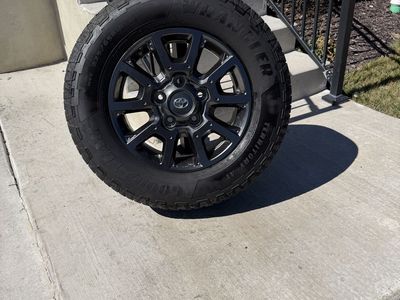 Toyota Tundra Sequoia Rims and Tires 275/65R18