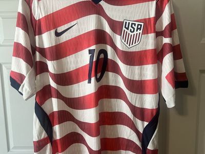 Nike USA Soccer Jersey Men's Size XXL Red/White Striped #10 - World Cup style