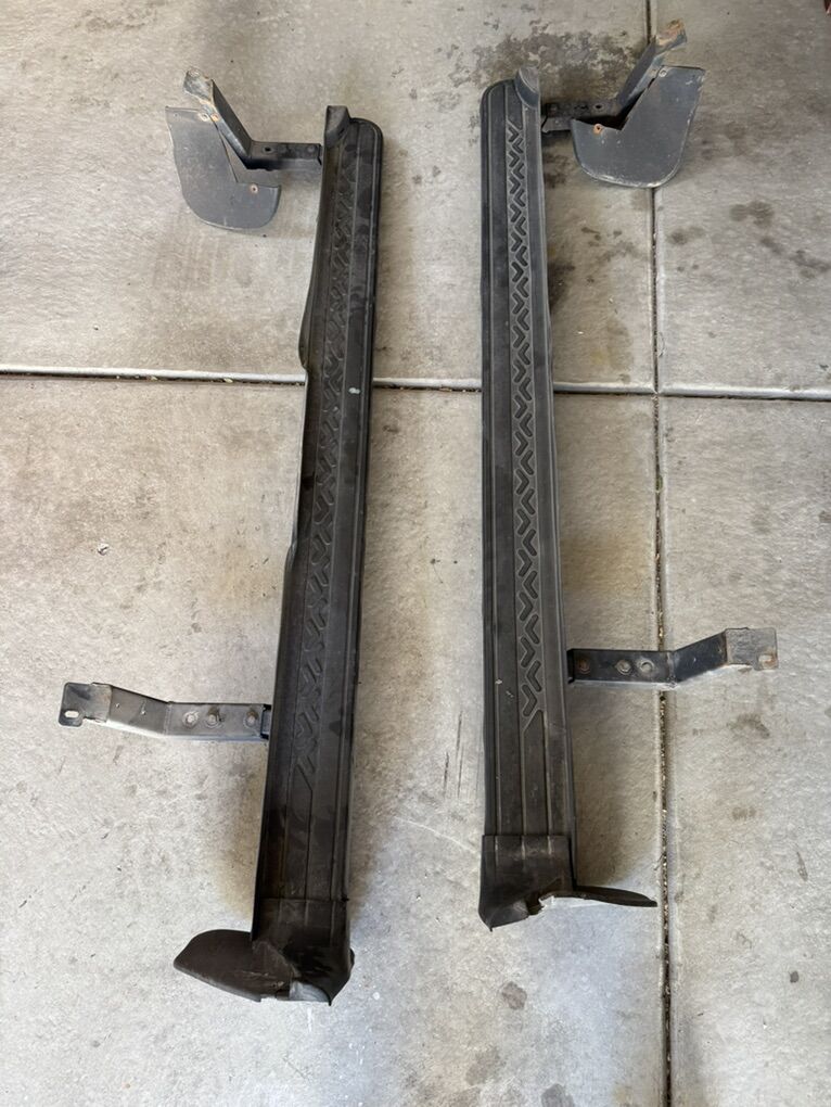 DISCOVERY II SIDE STEPS/RUNNING BOARD