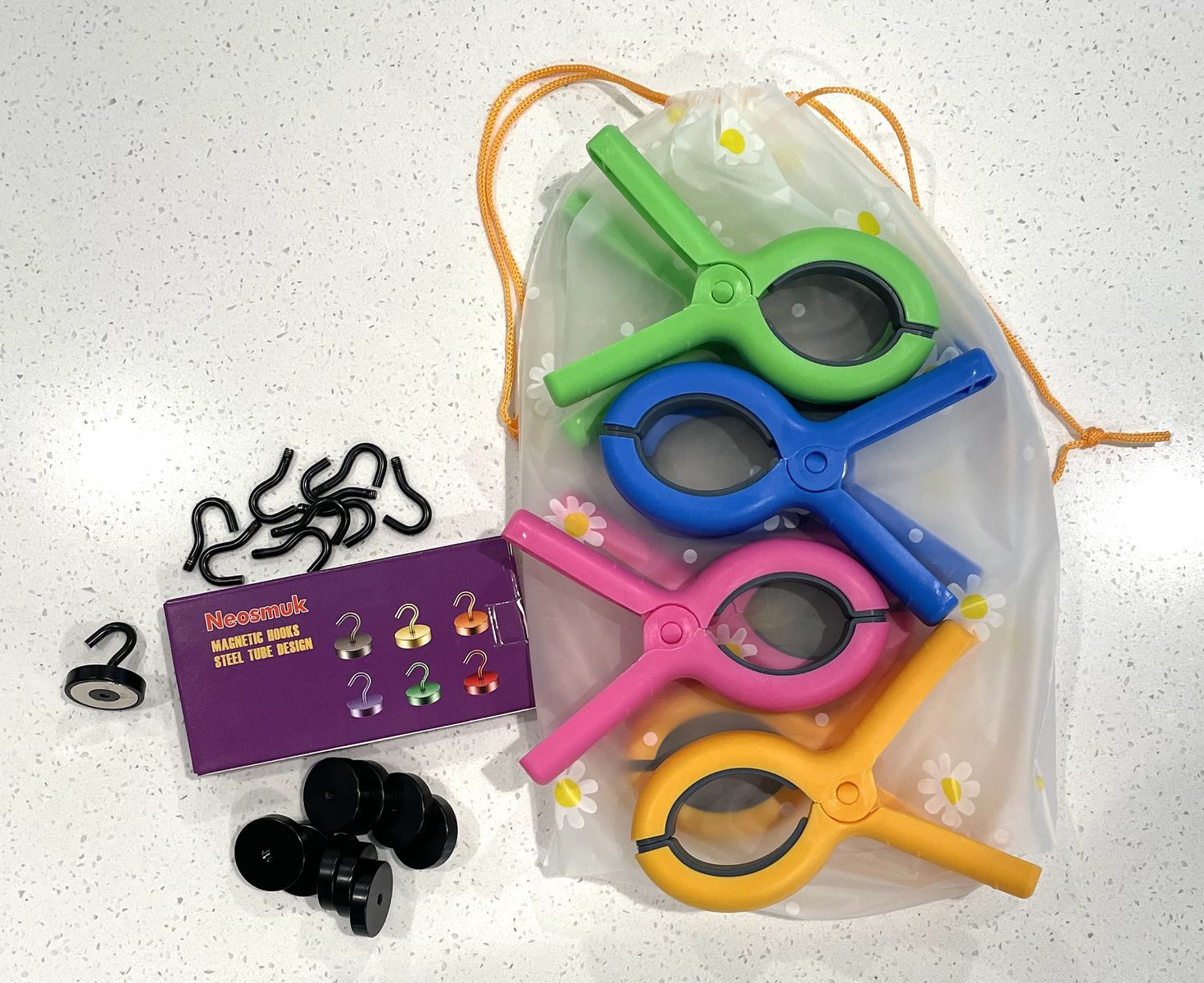 Cruise Beach Pack Clips & Magnets