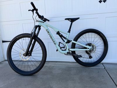 2022 Specialized Stumpjumper Alloy