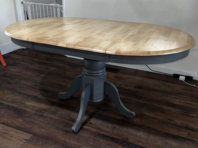 Dining table with leaf