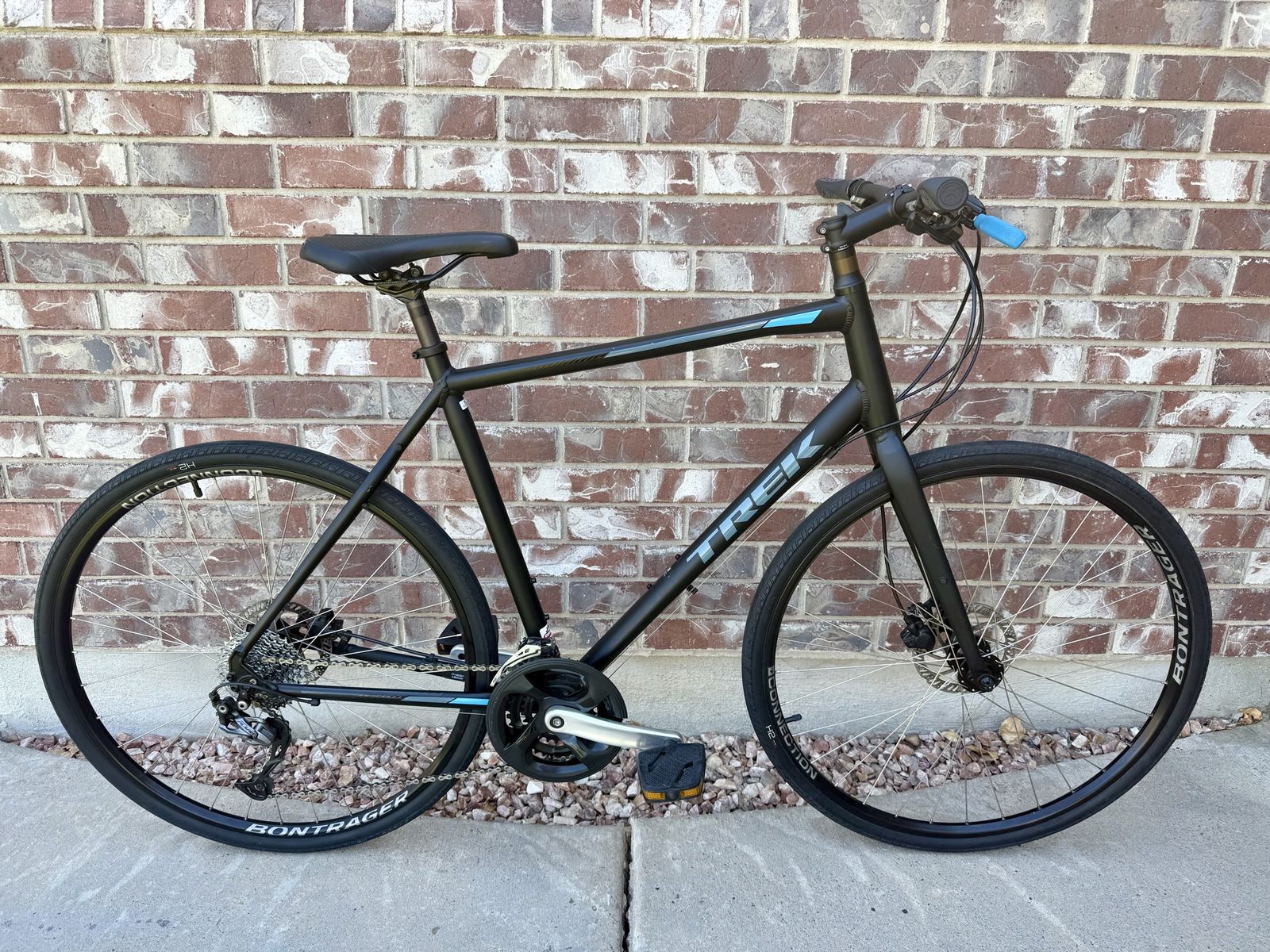Upgraded XL 2019 Trek FX 2 Hybrid Commuter Gravel Bike