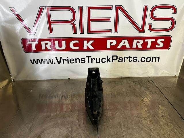 Peterbilt 379 Bracket