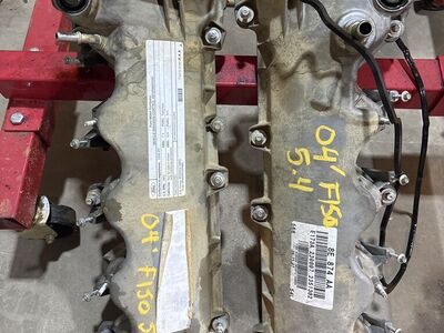 2004 F150 5.4L Valve Covers