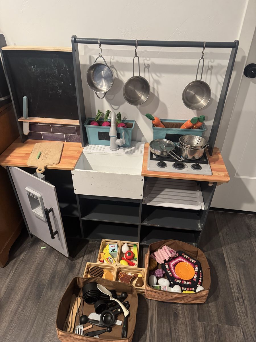 Play Kitchen With Accessories