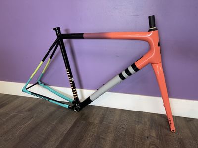 2023 Specialized Crux Pro 58