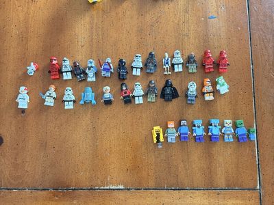 LEGO Minifigures Lot: Star Wars, Mario, Minecraft Characters - Mixed Set