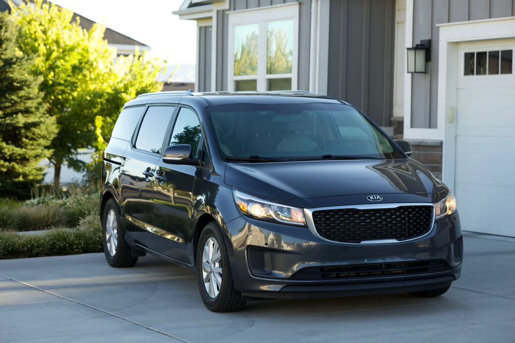 Fascinating Kia Sedona 2017 Tire Size Images