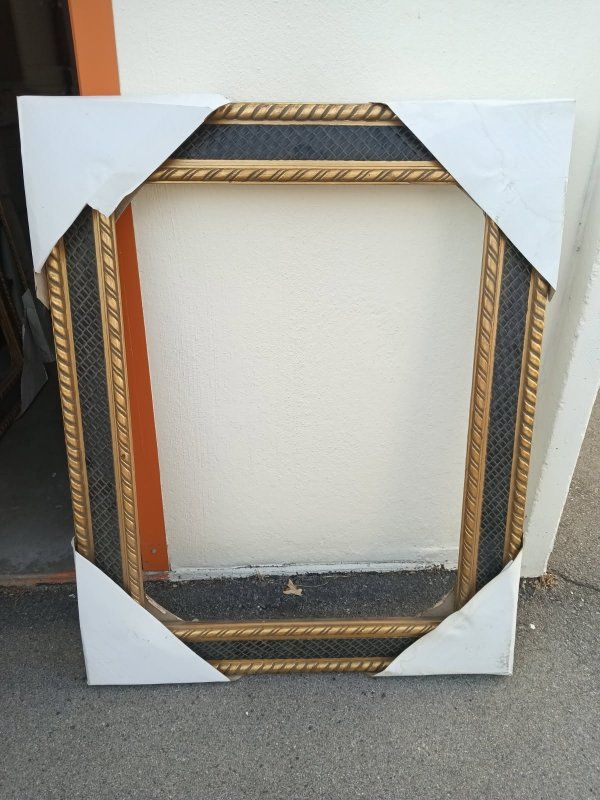 Main image 5