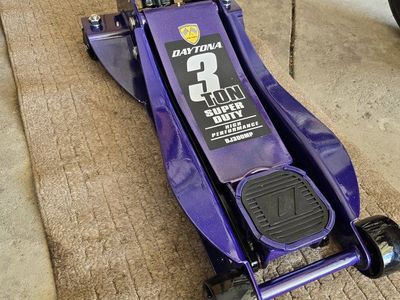 Daytona 3 TON Super Duty in glitter purple (NEW)