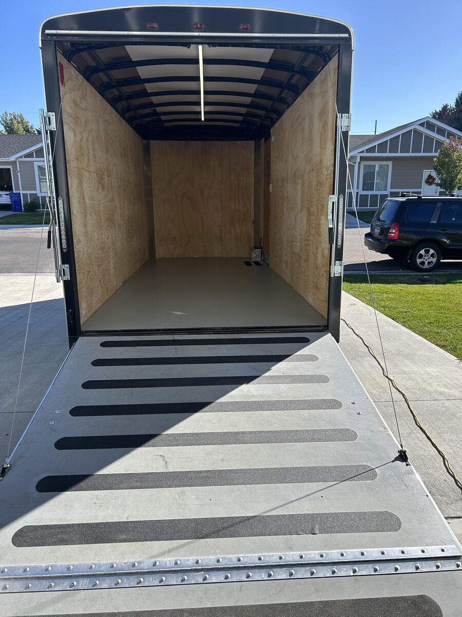 •	2023 16FT FIRST INTERSTATE ENCLOSED TRAILER