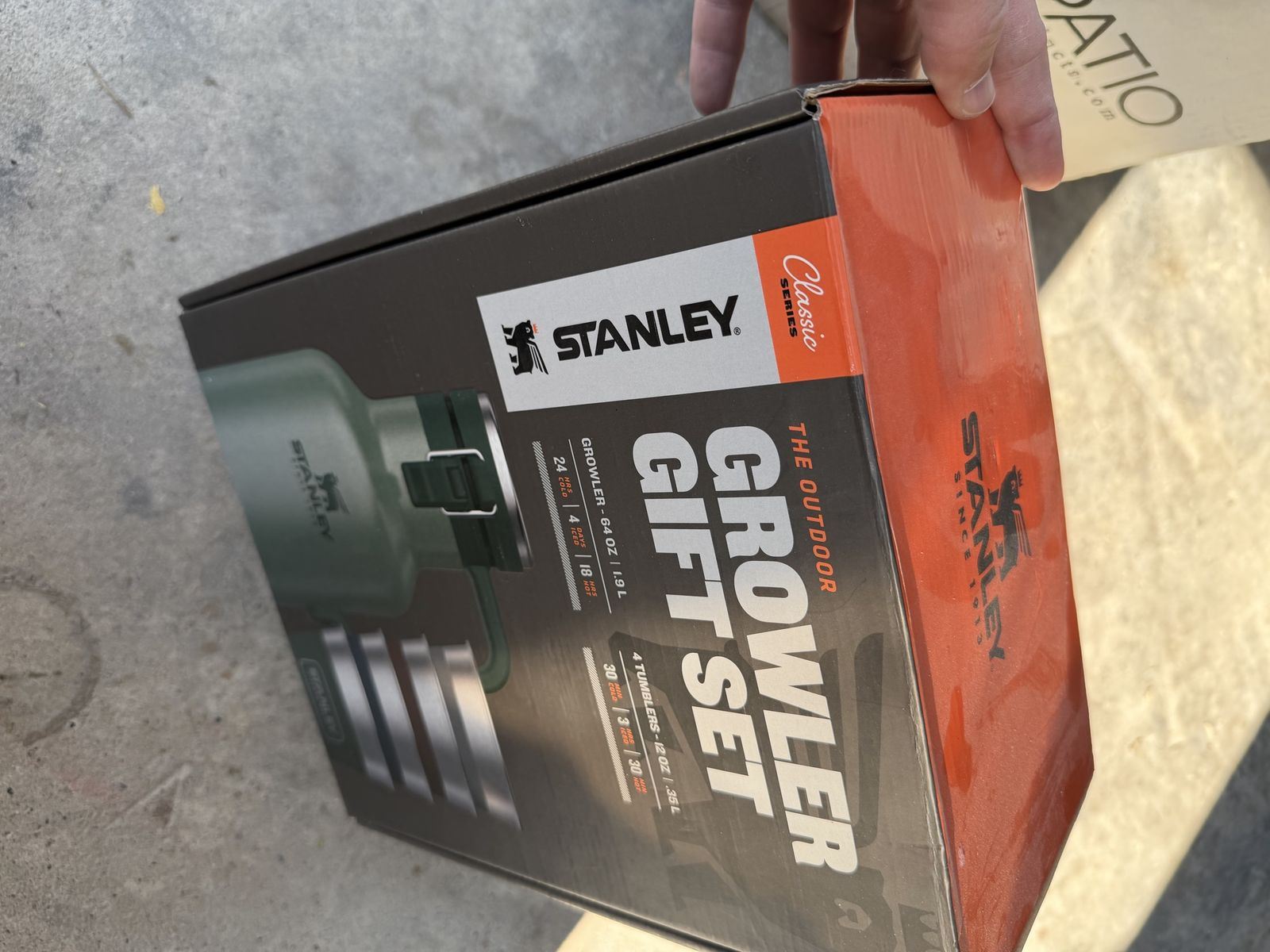 Stanley Classic Series Outdoor Growler Gift Set