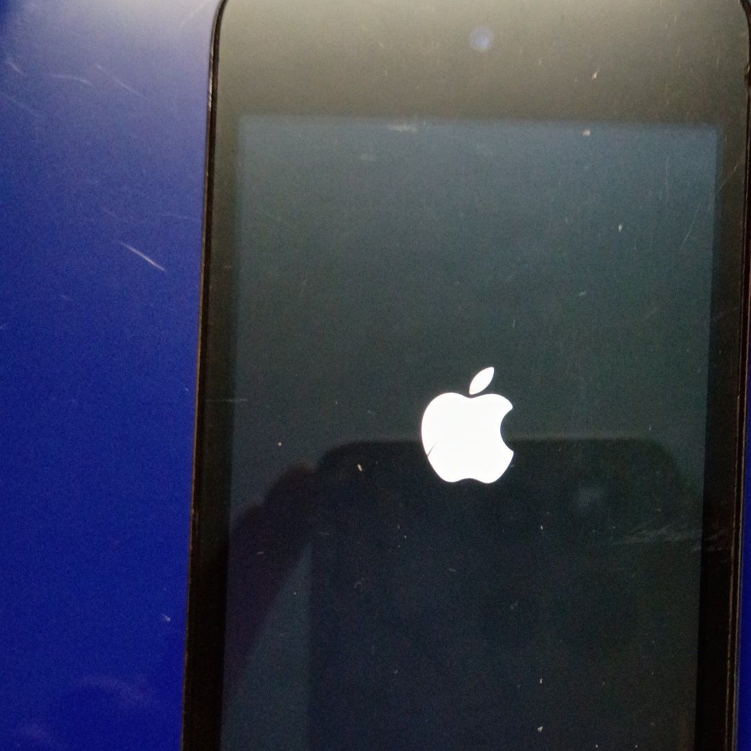 iPod Touch 4 32gb works great