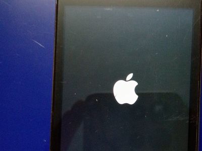 iPod Touch 4 32gb works great