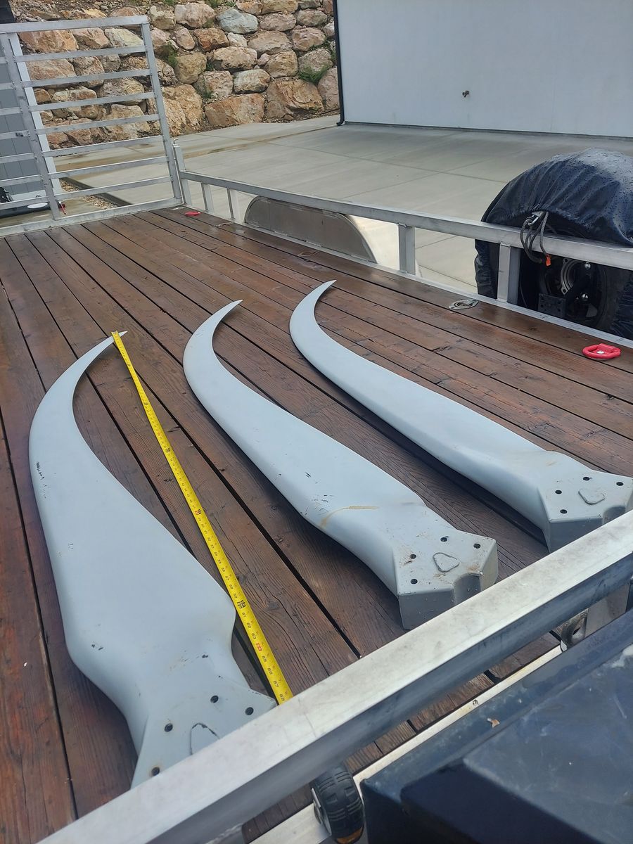 Large props /  blades