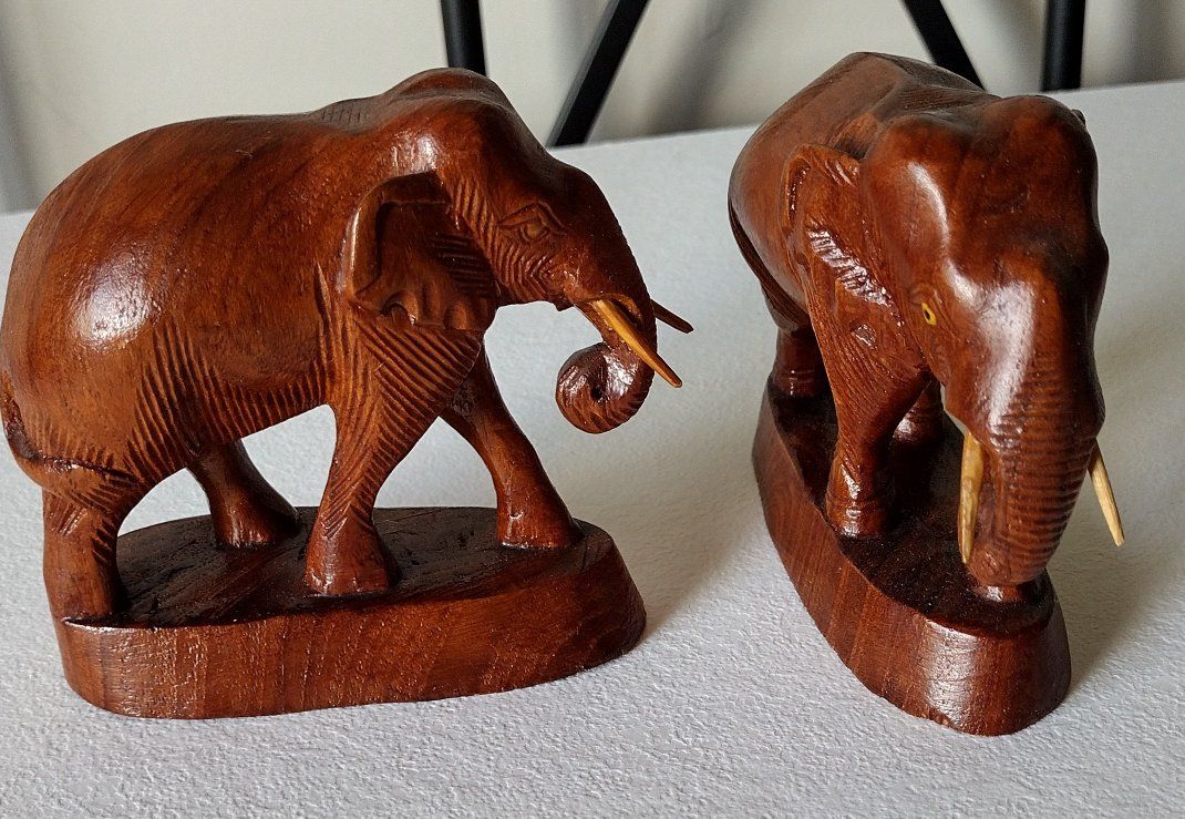 Hand-Carved Wooden Elephant Figurines - Set of 2, Vintage Decorative Statues