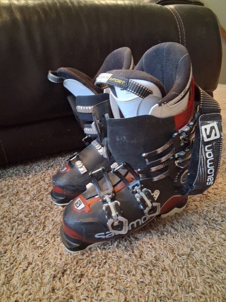 Salomon down hill ski boots XPRO energizer 80