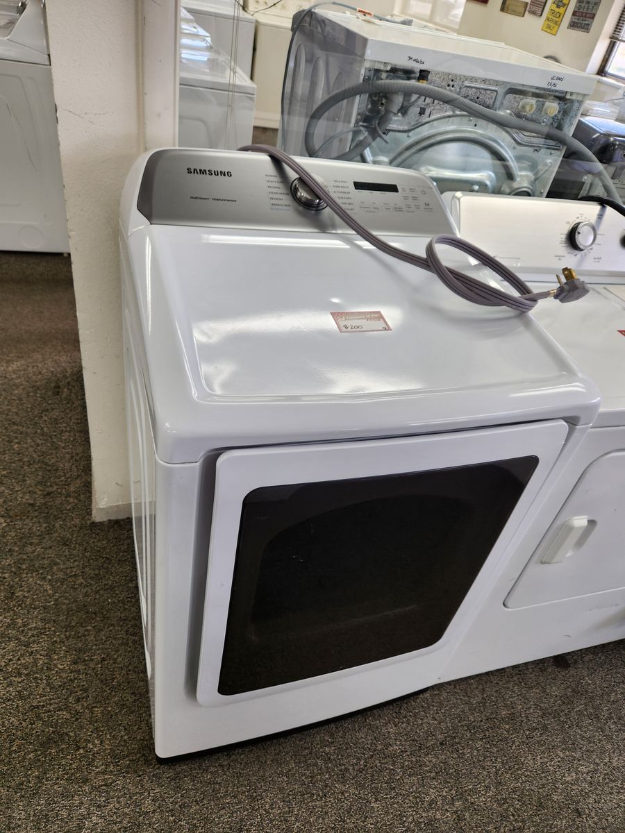 Samsung White Electric Dryer - Front Load