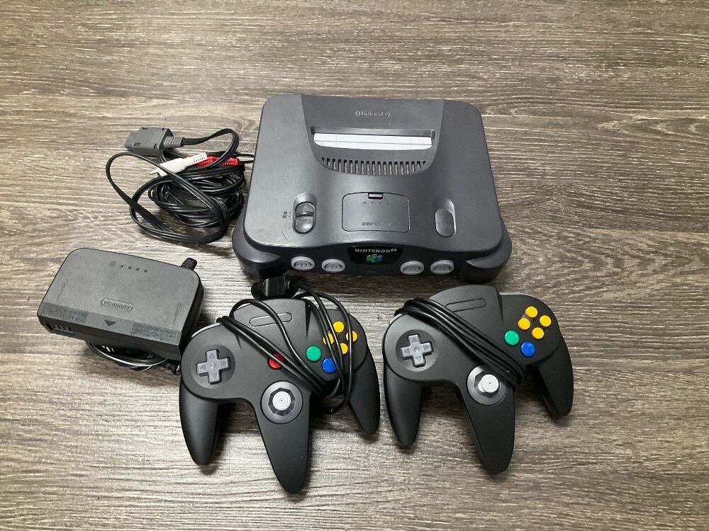 NINTENDO N64 W/ 3RD PARTY CONTROLLERS & EXPANSION PACK