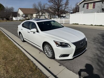 2013 Lexus LS Base