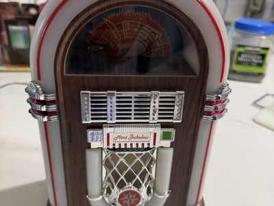 Mini Jukebox LED Light Up Speaker - Retro Style with Bluetooth