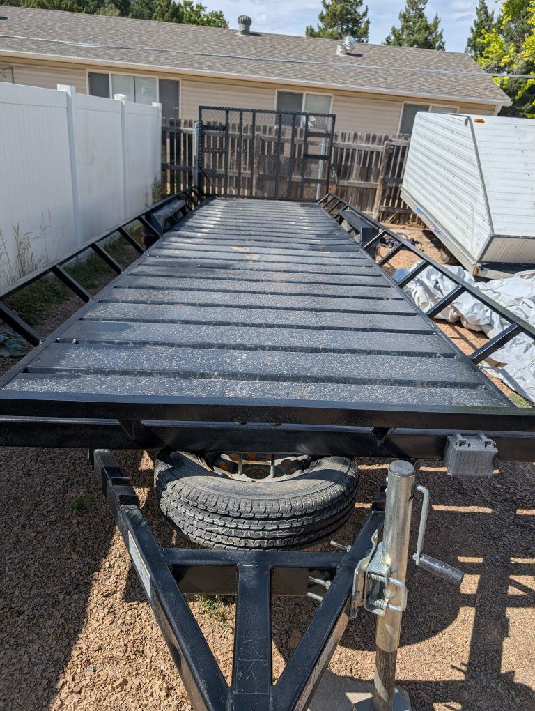 25 ft all metal trailer