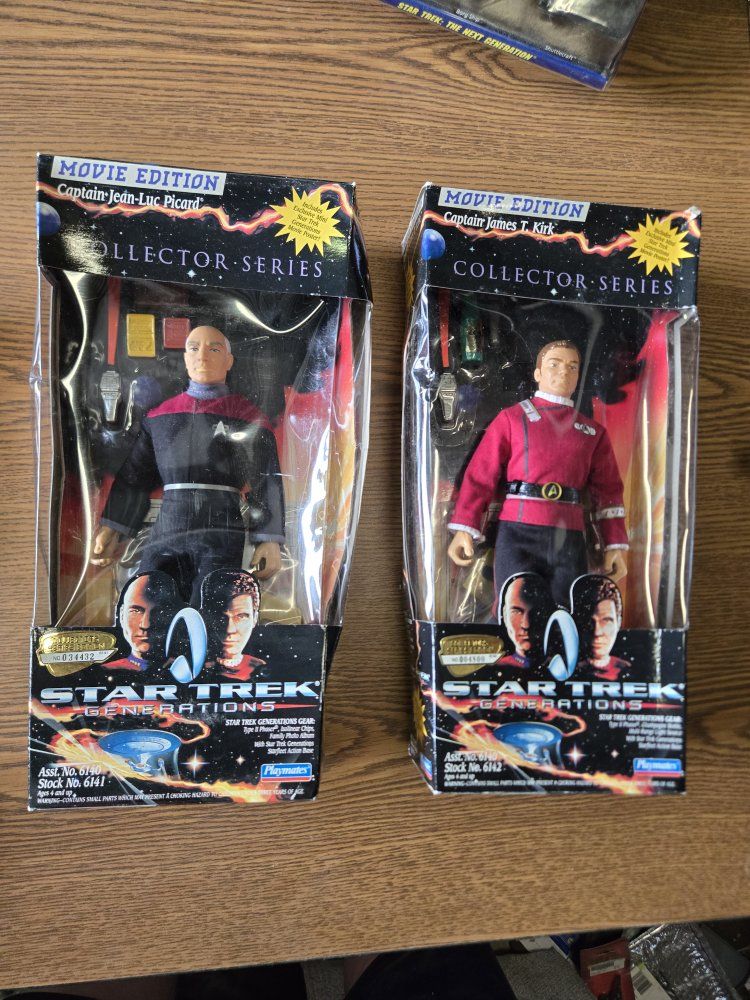 Star Trek Generations Movie Edition Collector Series Action Figures - Picard & Kirk
