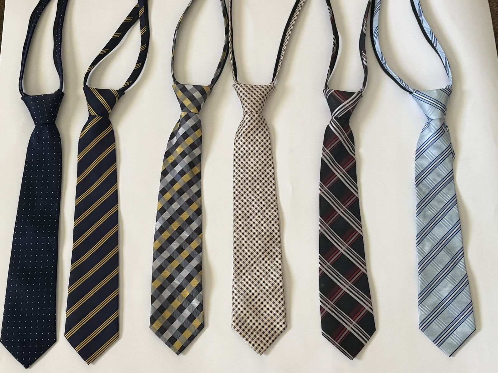Boys ZIp up ties