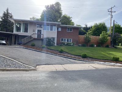 Room For Rent With Young Adults