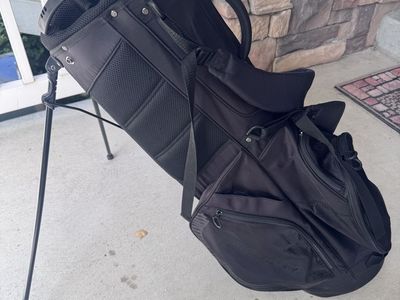 TaylorMade Pro Stand Bag, Lightweight, Ideal for Carrying or Push Cart with 8 Dividers