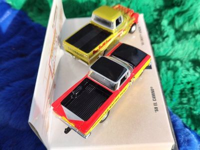 Hot Wheels Custom Classic Trucks 1959 El Camino & 1959 Chevy Apache Diecast Set