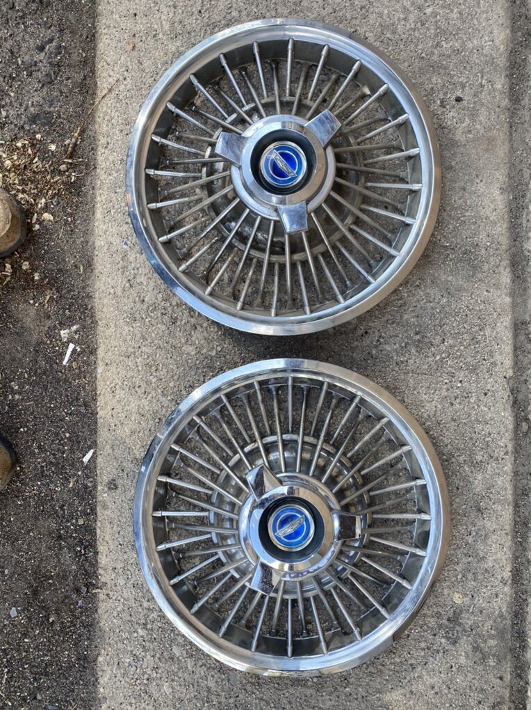 1965-1966 Ford Mustang or Galaxie Spinner Hubcaps