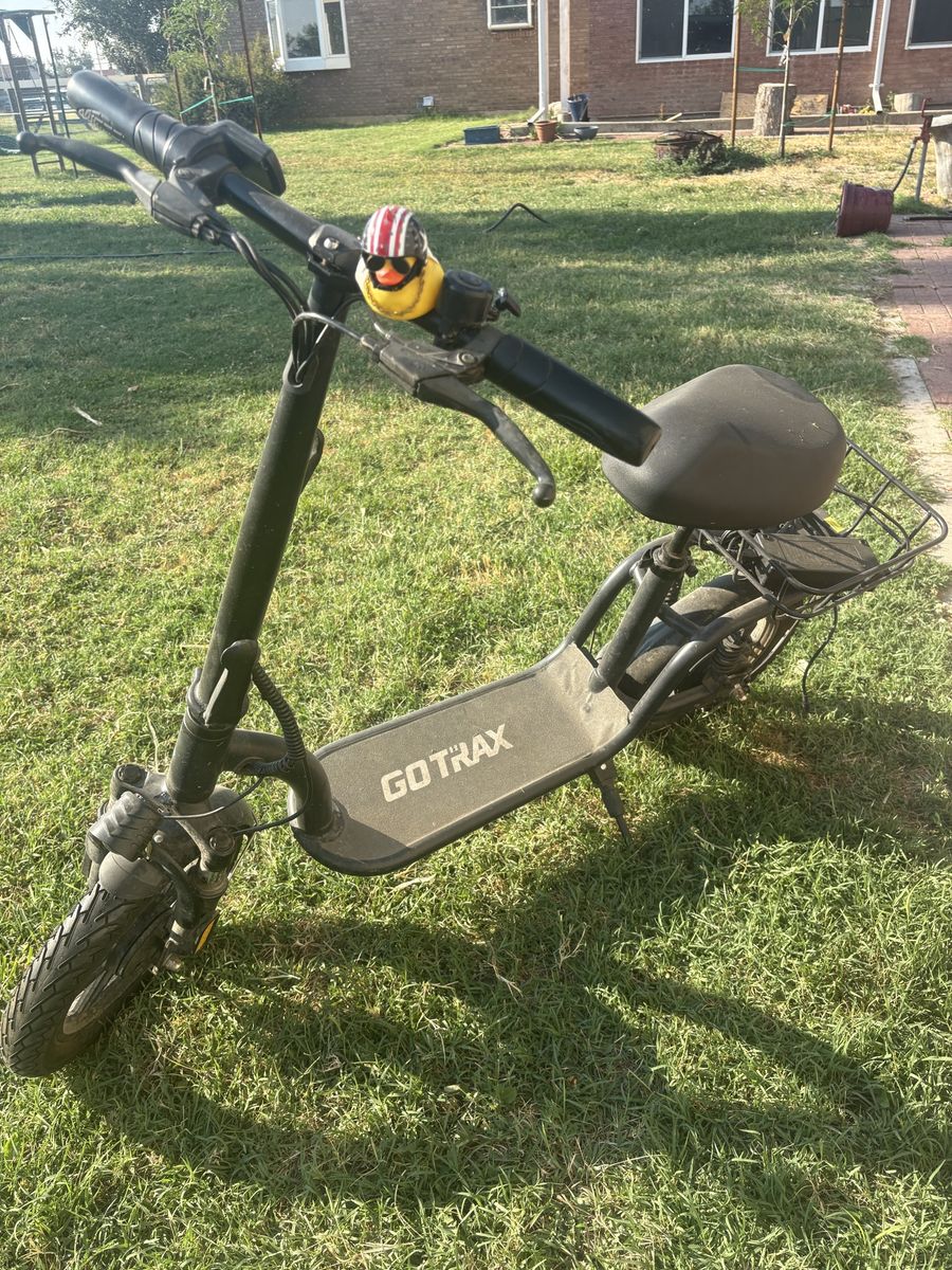 Go Trax Electric Scooter - DOES NOT RUN