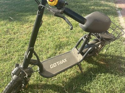Go Trax Electric Scooter - DOES NOT RUN