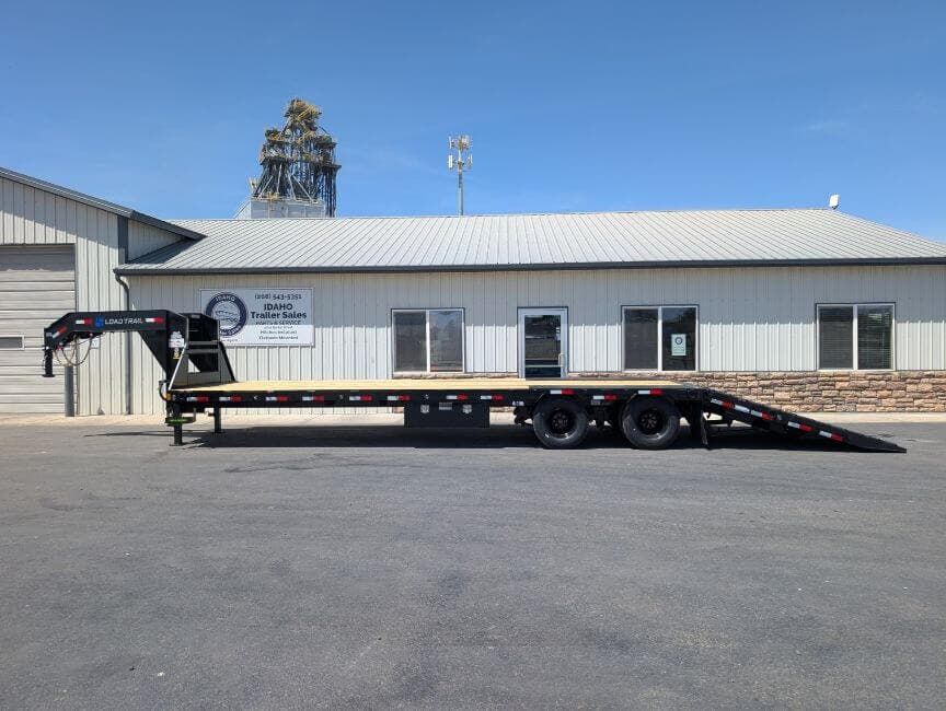 2026 Load Trail GL 102'x34' Low-Pro Hyd Dovetail Gooseneck 25.9K
