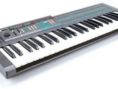 VINTAGE Korg Poly 800 Analog Synthesizer