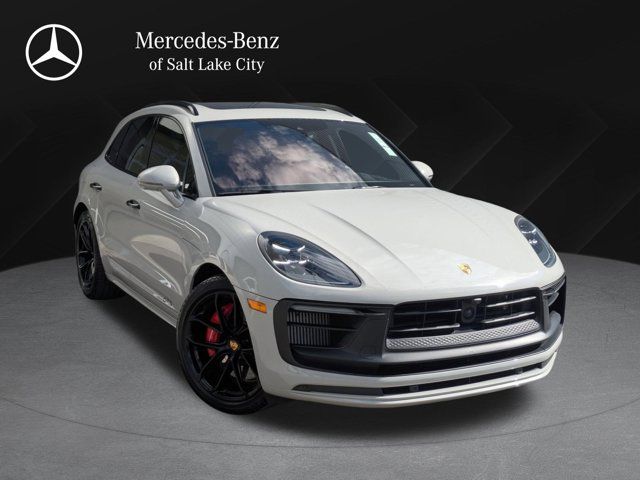 2025 Porsche Macan GTS