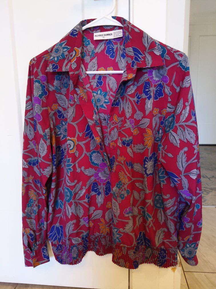 Vintage Alfred Dunner Women's Vintage Red Floral Long Sleeve Blouse Size 12 Polyester