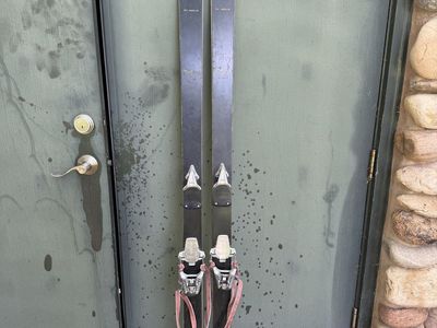 Head skis 360 for decor or wall art