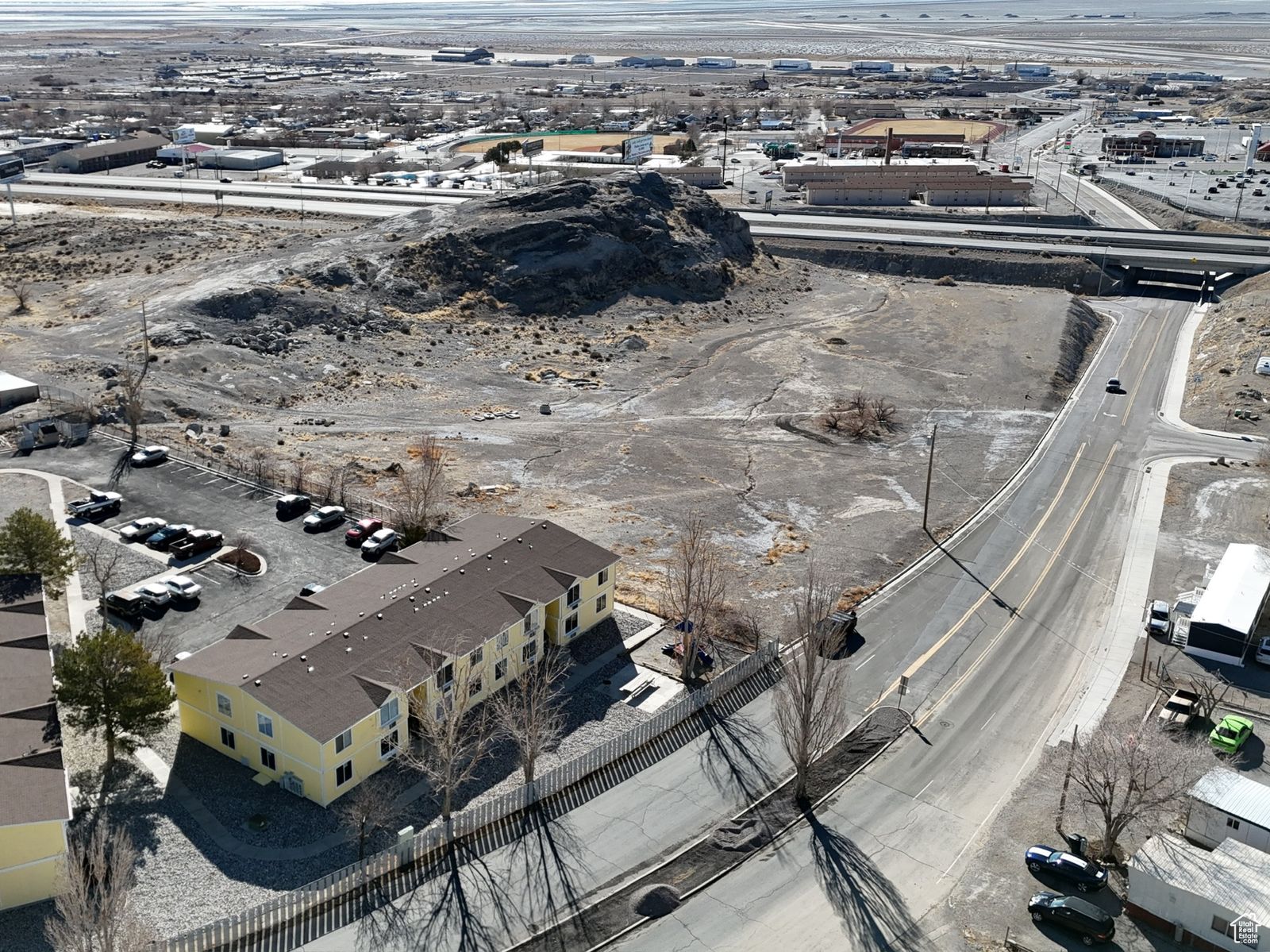 Main image 6