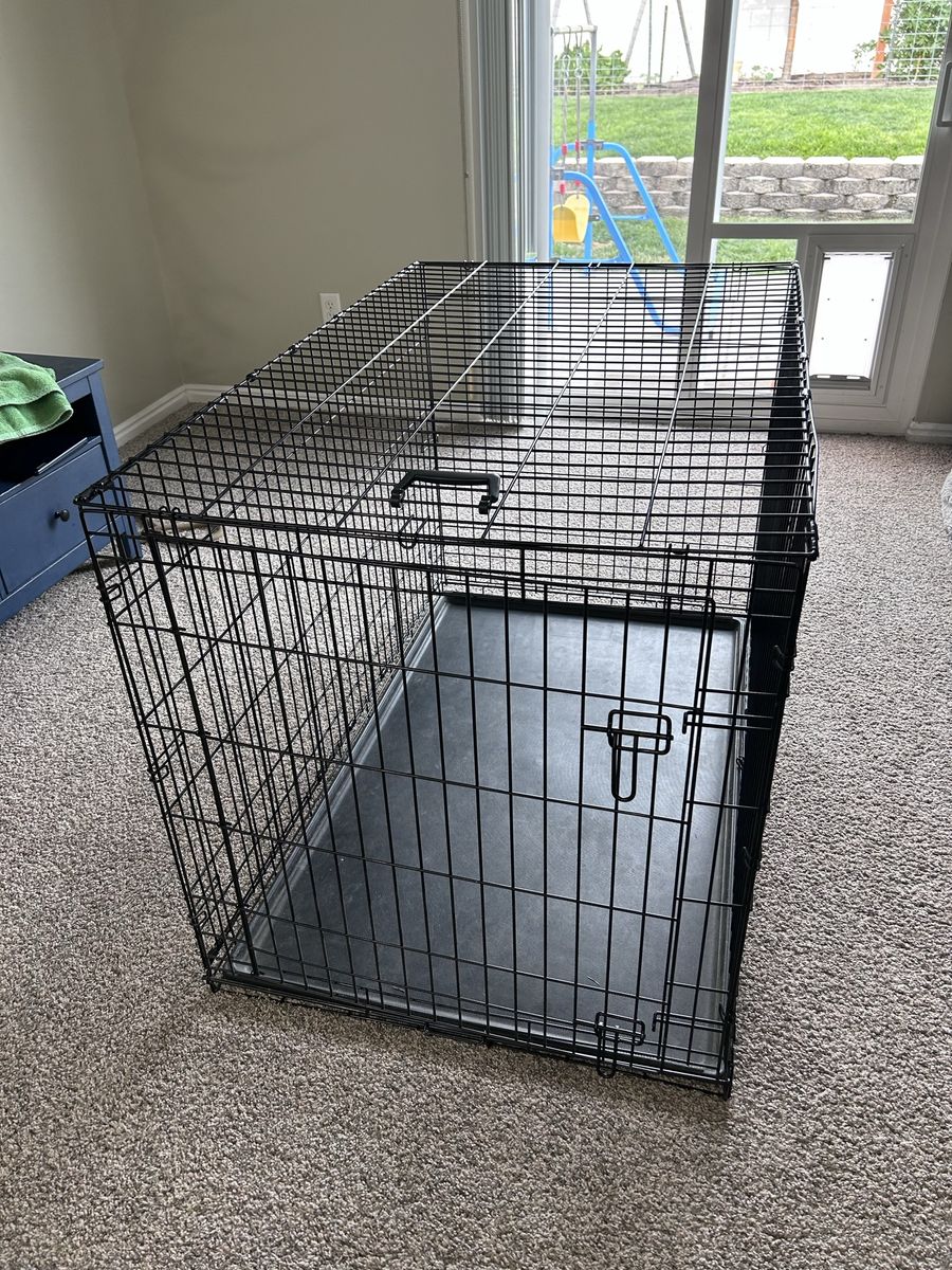 XL Dog Kennel – Heavy-Duty Wire Crate (48” L x 30” W x 32” H)