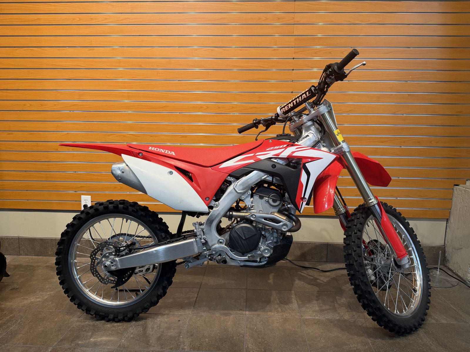 2018 Honda CRF250R Red - UH02989
