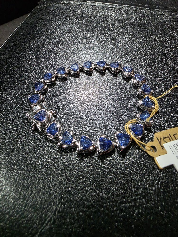 Natural Tanzanite Tennis Bracelet – 14.68 CTW Tanzanite – Sterling Silver – GGA Appraised $2,590