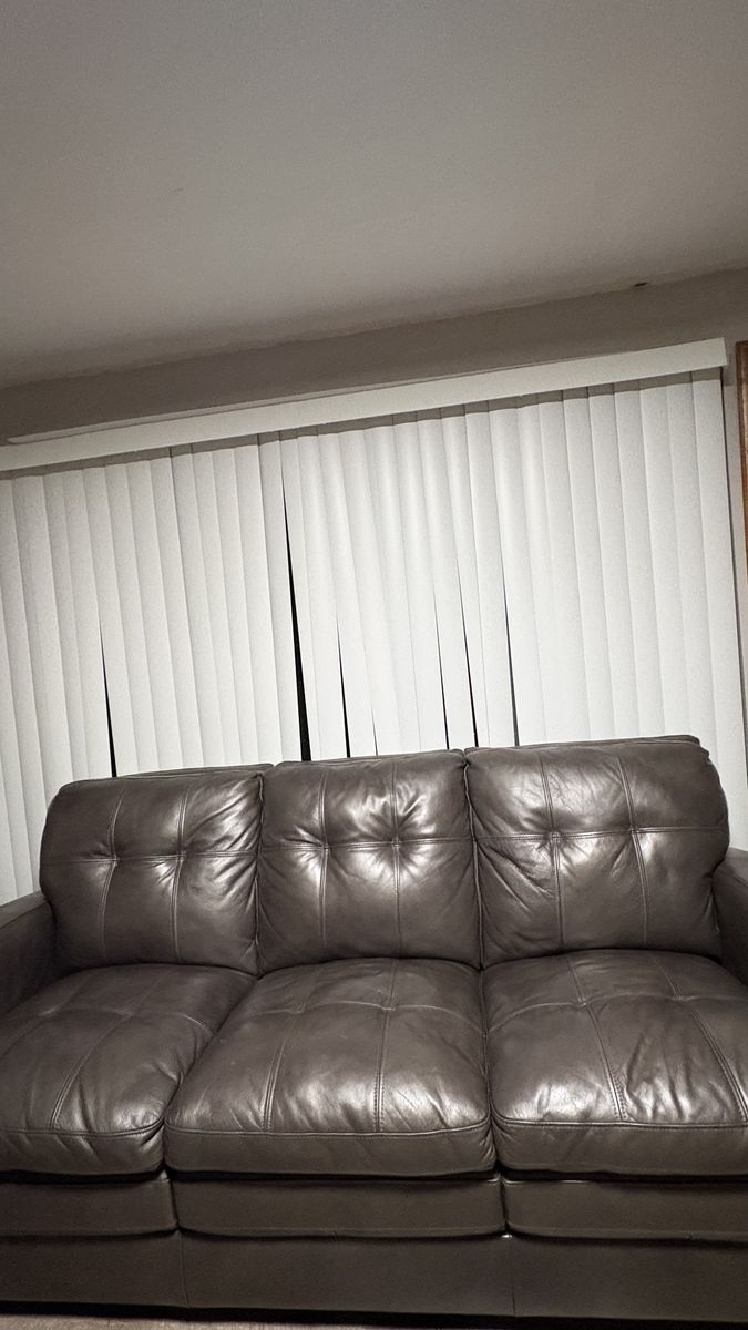Brown Tufted Leather Sofa OBO MOVING QUICK PICK UP ASAP
