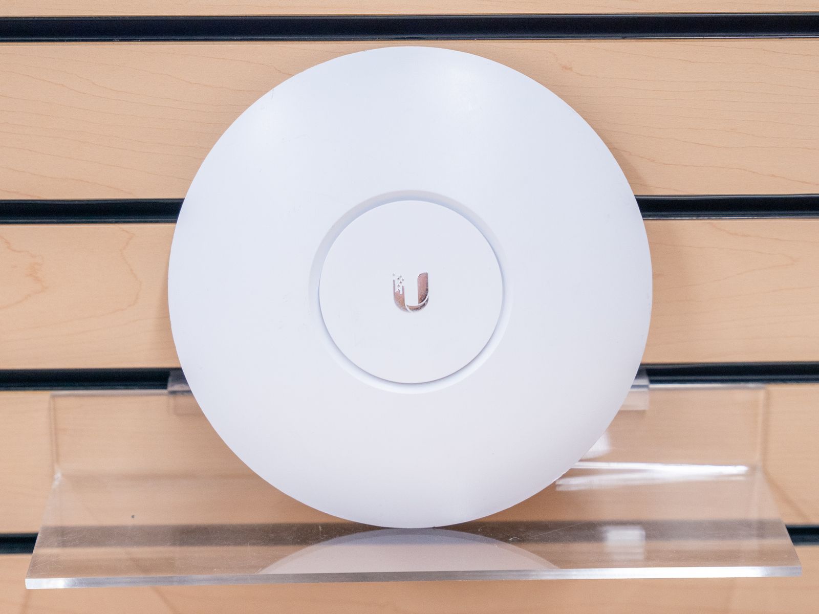 Ubiquiti Unifi AC Pro | Wireless Access Point, mounting plate included
