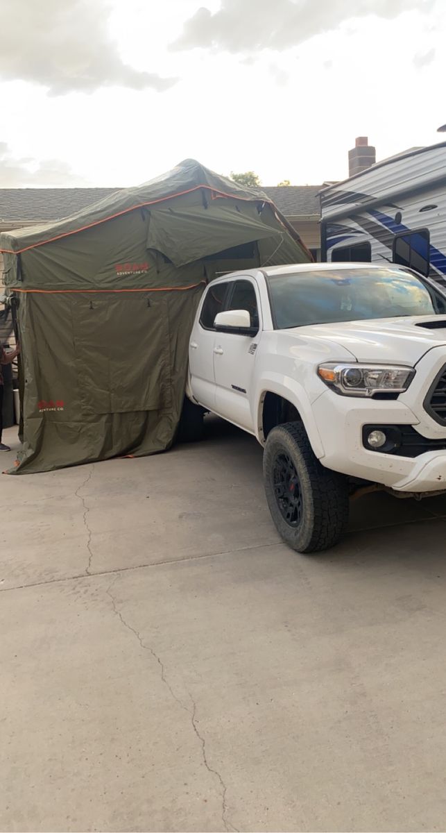 ROAM Adventure Co. Rooftop Tent with Annex FOR SALE!!!!